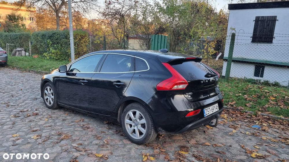 Volvo V40 D2 Momentum - 4