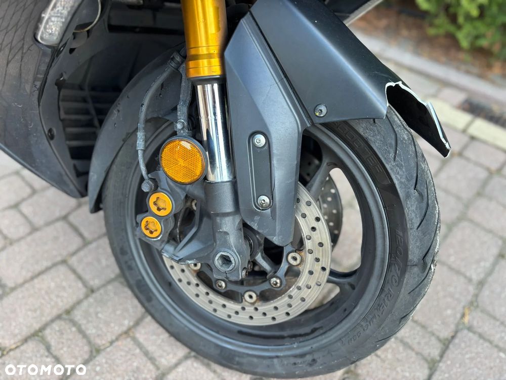 Yamaha Tmax - 27