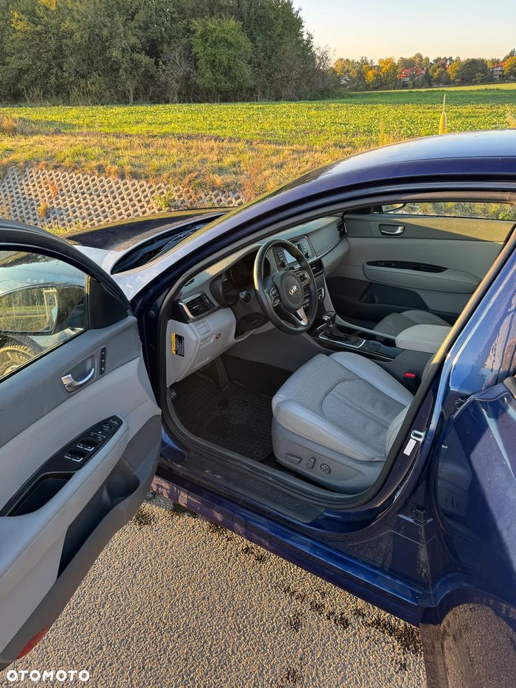 Kia Optima - 7