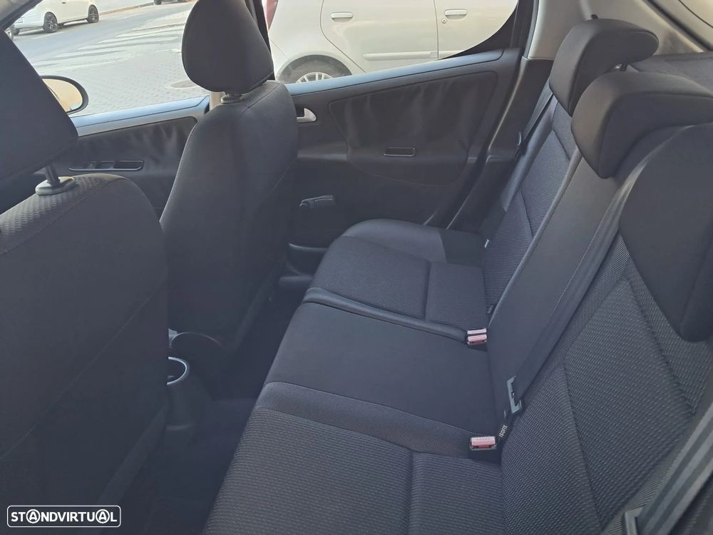 Peugeot 207 1.4 HDi Trendy - 5