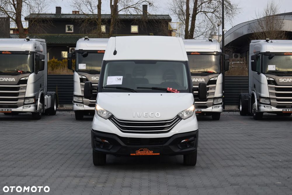 Iveco DAILY MAXI 35S14 / 2.3 - 140 KM / AUTOMAT HI-MATIC / NOWY MODEL / 3 OSOBY / DOSTAWCZE / BLASZAK / KAMERA COFANIA / TEMPOMAT / KLIMA / 2022 / SERWISOWANY / SPROWADZONY Z NIEMIEC - 2