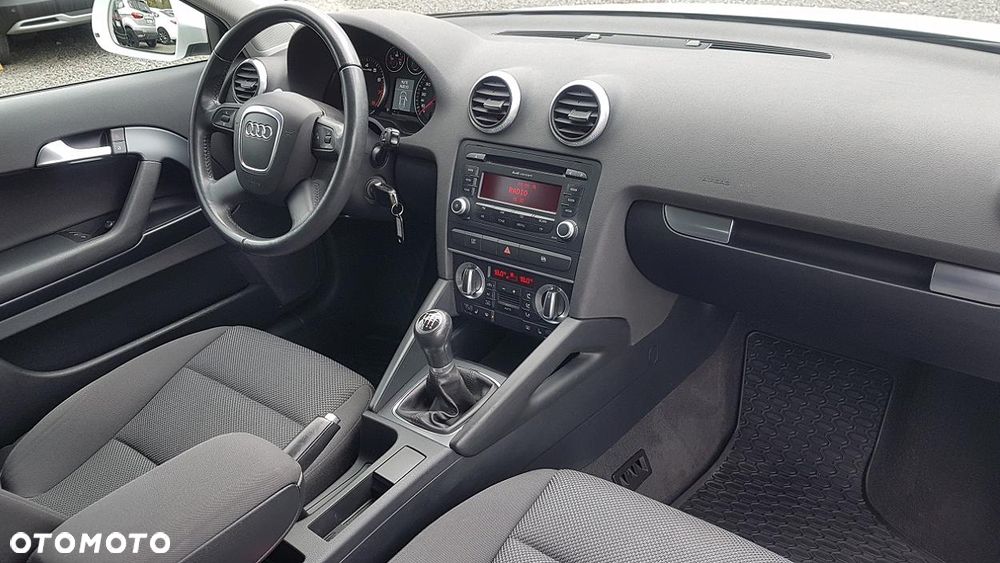 Audi A3 3-drzwiowe 1.4 TFSI Ambition - 16