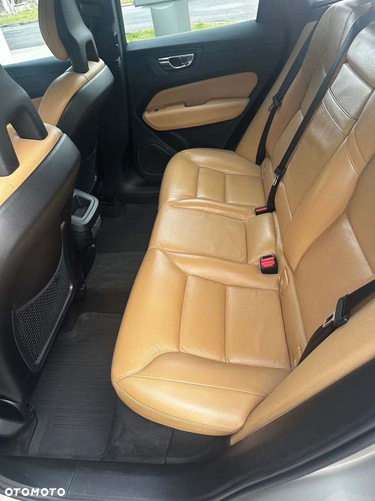 Volvo XC 60 D5 AWD Inscription - 13