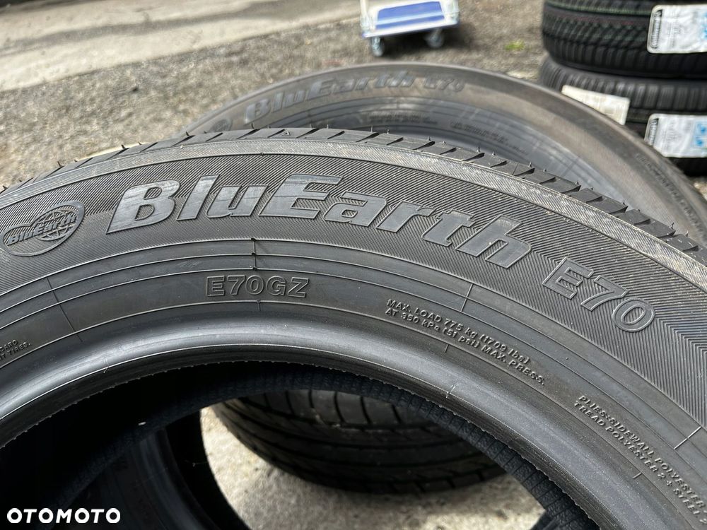 Opony Letnie YOKOHAMA BluEarth E70 225/60 R17 99H - 6