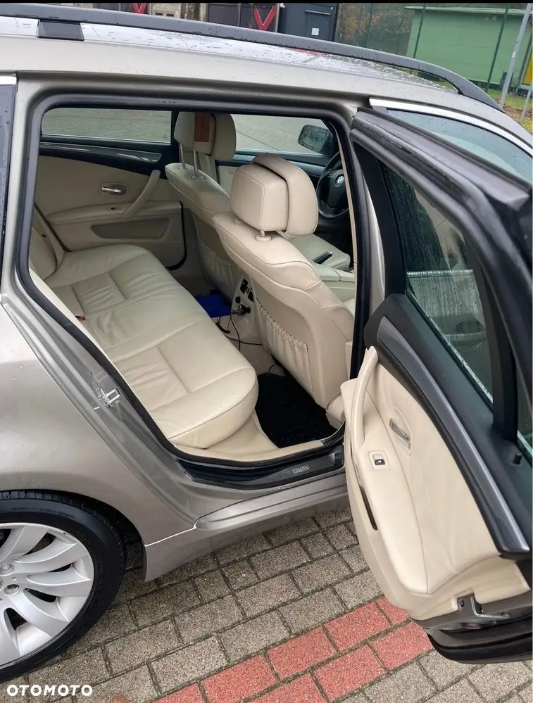 BMW Seria 5 520d Touring - 5