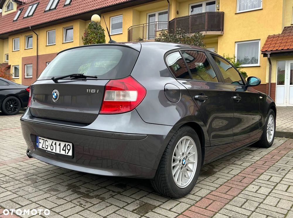 BMW Seria 1 116i - 5