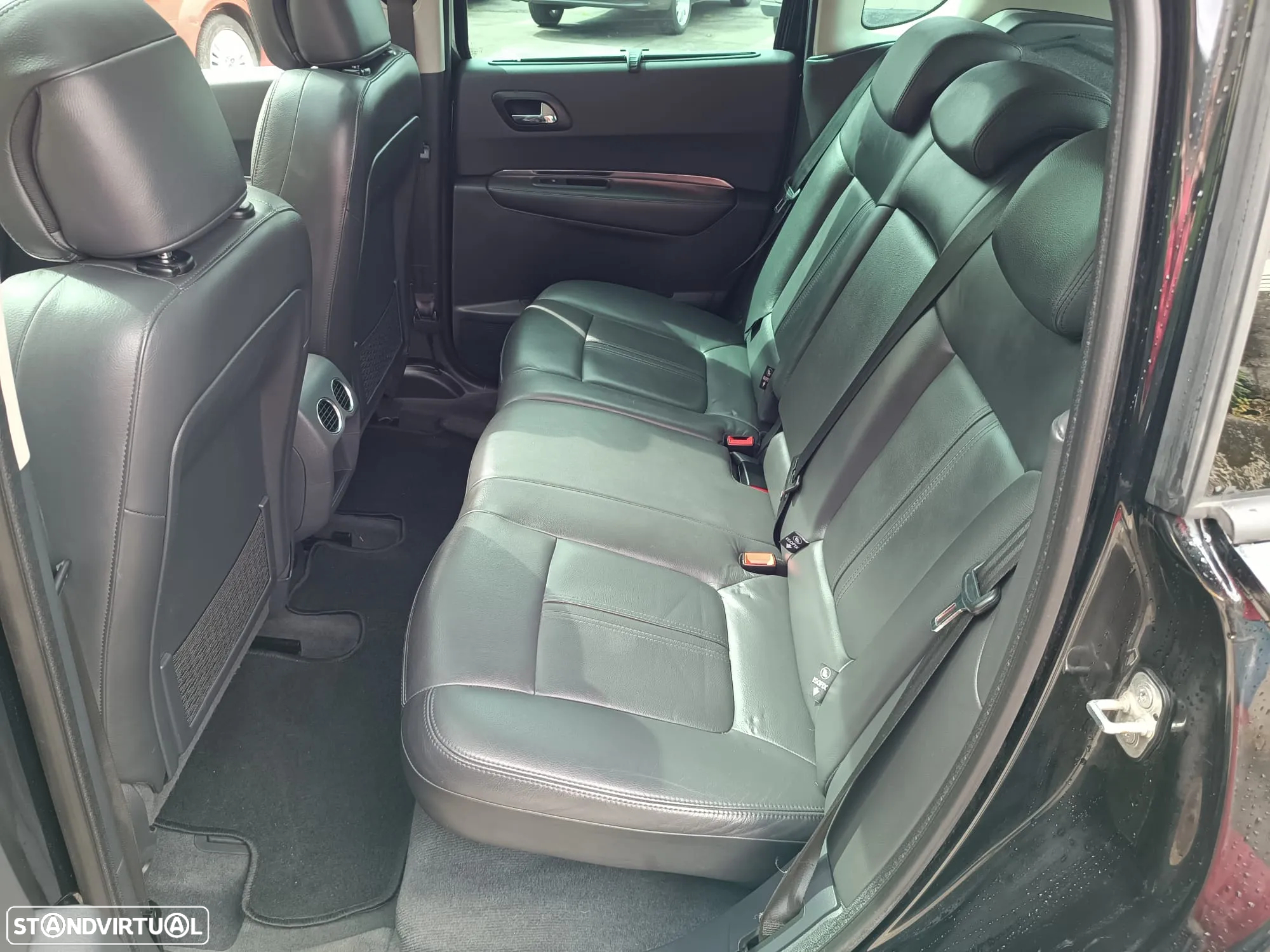 Peugeot 3008 1.6 HDi Executive - 12