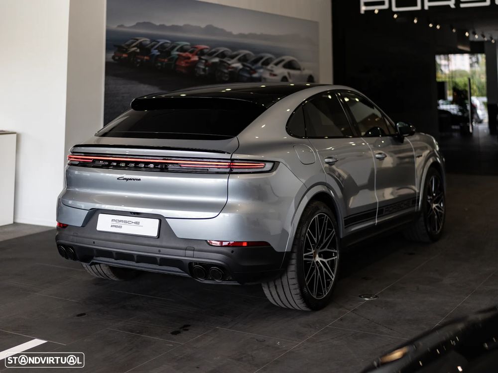 Porsche Cayenne Coupé E-Hybrid - 7