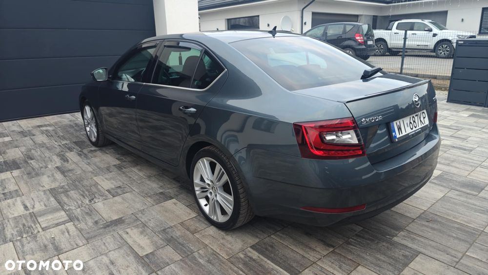 Skoda Octavia 2.0 TDI SCR 4x4 Style DSG - 3