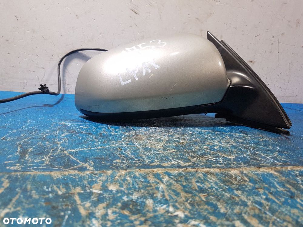 AUDI A4 B6 LUSTERKO PRAWE 5PIN LY1X - 4