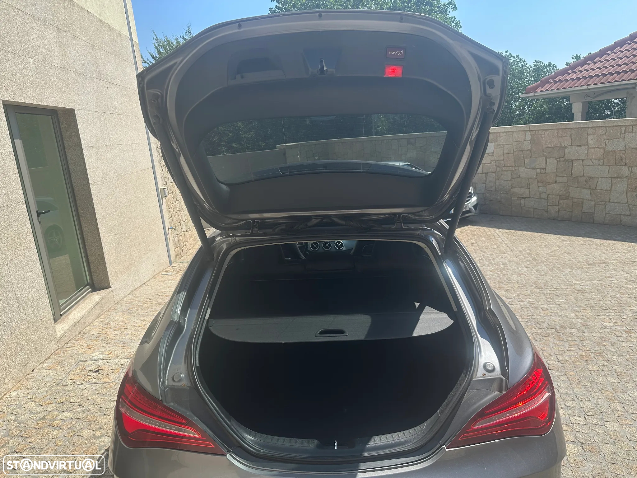 Mercedes-Benz CLA 180 d Shooting Brake AMG Line Aut. - 19