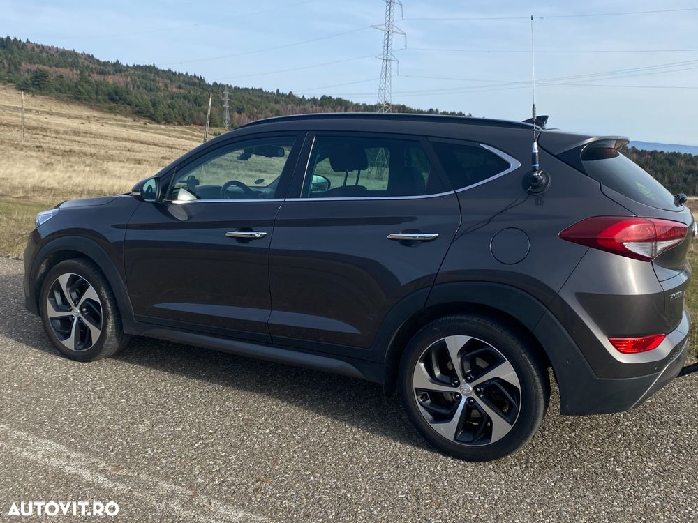 Hyundai Tucson 2.0 CRDI 4WD Automatik Style - 8
