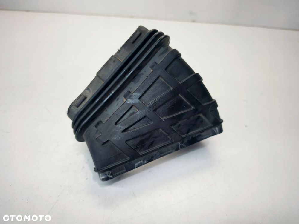 WLOT DOLOT POWIETRZA FITRA AUDI A4 B8 A5 8T Q5 8R LIFT 8K0129739B - 1