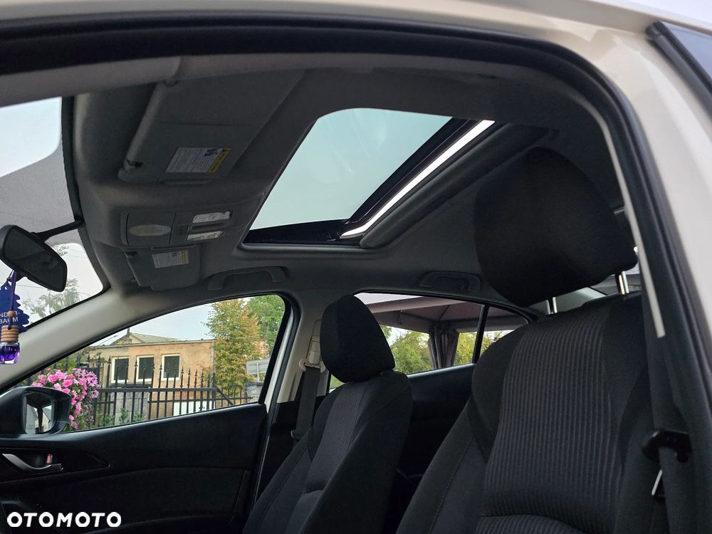 Mazda 3 SKYACTIV-G 120 Signature+ - 34