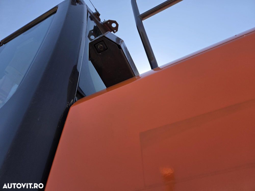 Hitachi ZX250LCN-6, 2020, 9.449h, 27,3t, cupa 1,55mc, Ingust latime 2,99m, camera spate, camere laterale, inst picon, consum mediu 9,8l/h, ridica 13t, motor Isuzu 173CP, 3 pompe hidr HITACHI, 3 camere, produs in JAPONIA, leasing 4 ani-PROMOTIE 68.900 EUR+tva - 28