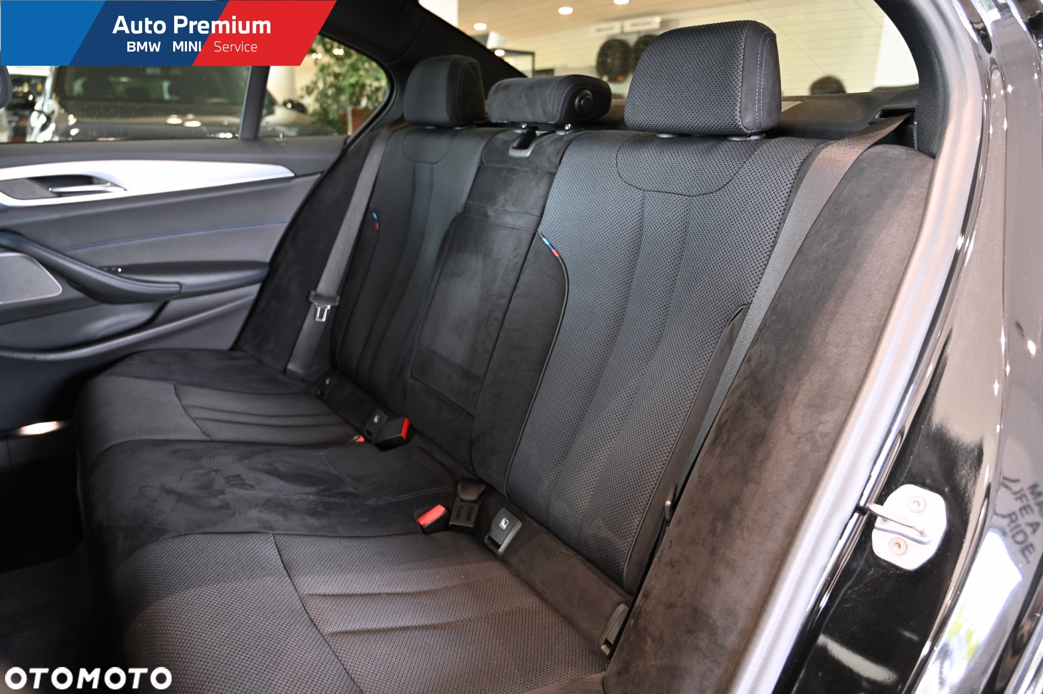 BMW Seria 5 520d xDrive - 22