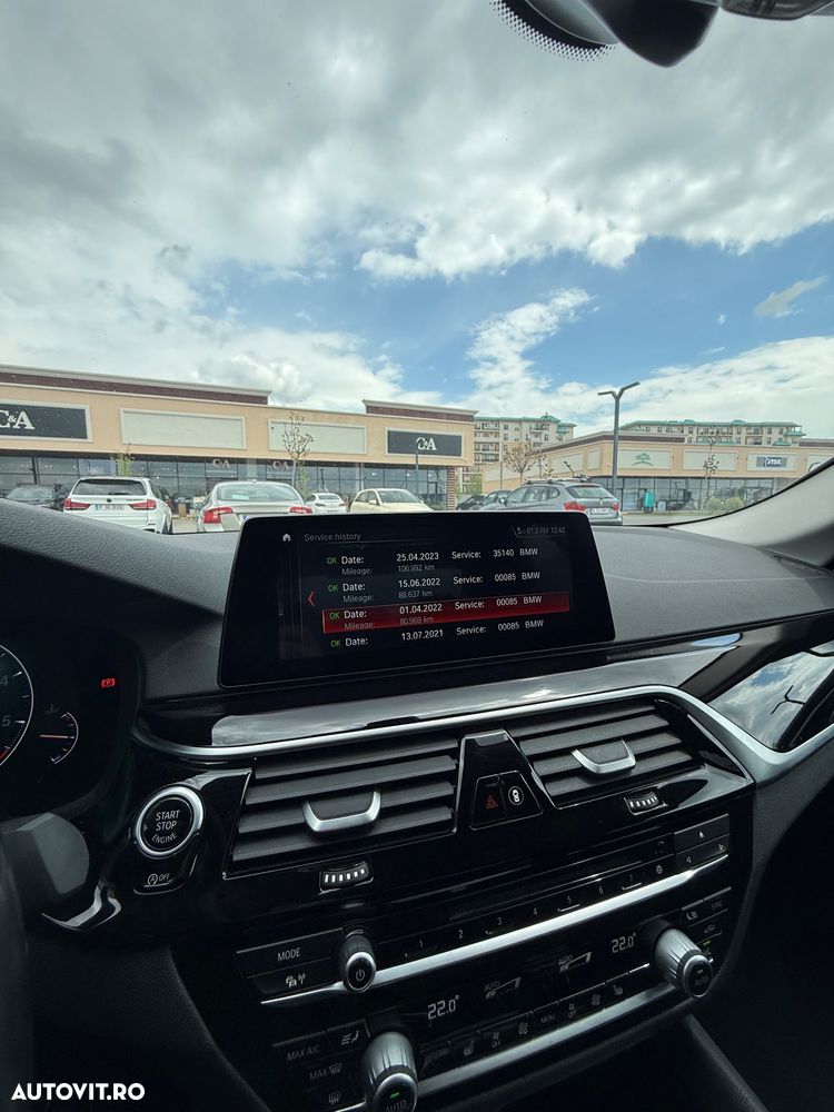 BMW Seria 5 520d Aut. Sport Line - 11