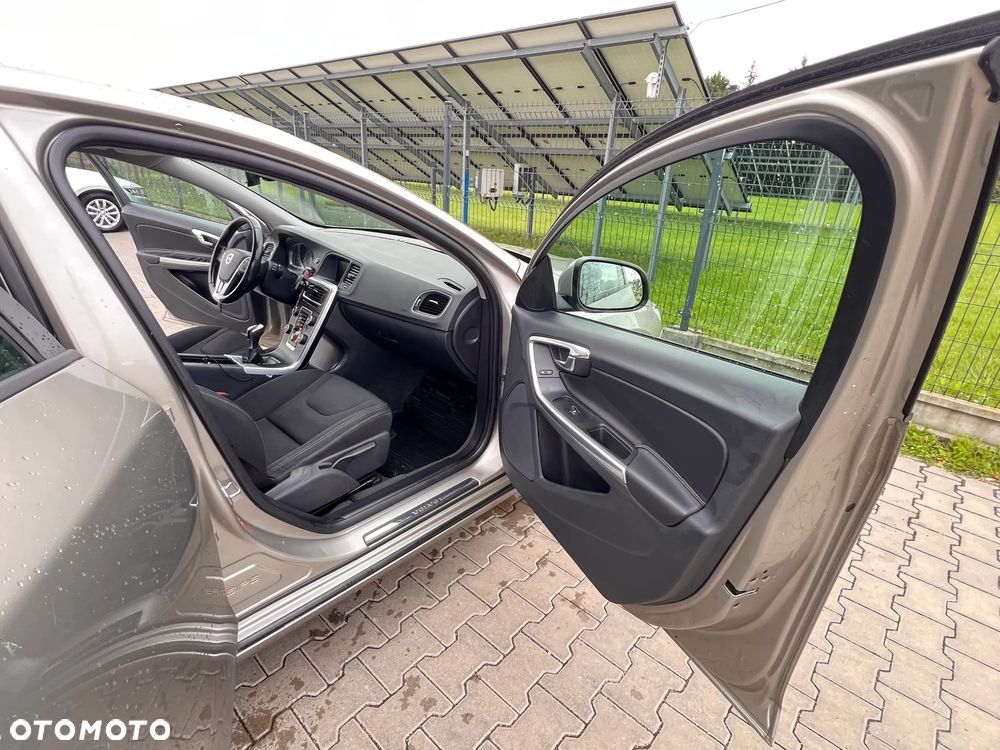 Volvo V60 D3 Drive-E Base - 8