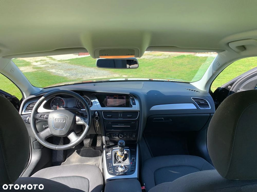 Audi A4 2.0 TDI Limited Edition - 9