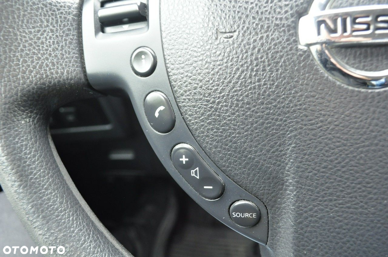 Nissan Qashqai - 11