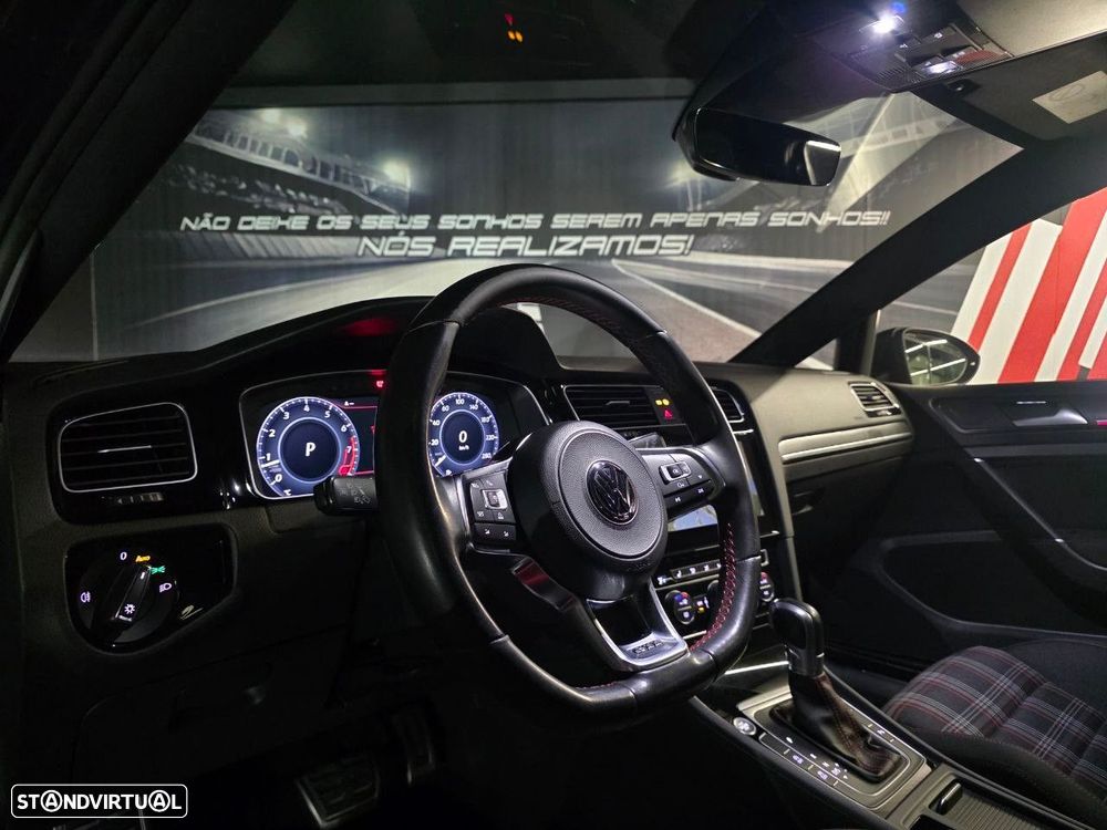 VW Golf GTI (BlueMotion ) DSG - 19