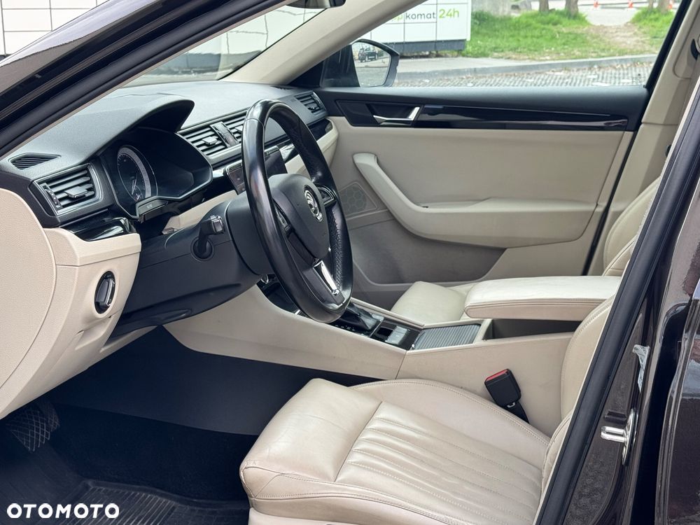 Skoda Superb 2.0 TDI 4x4 L&K DSG - 21