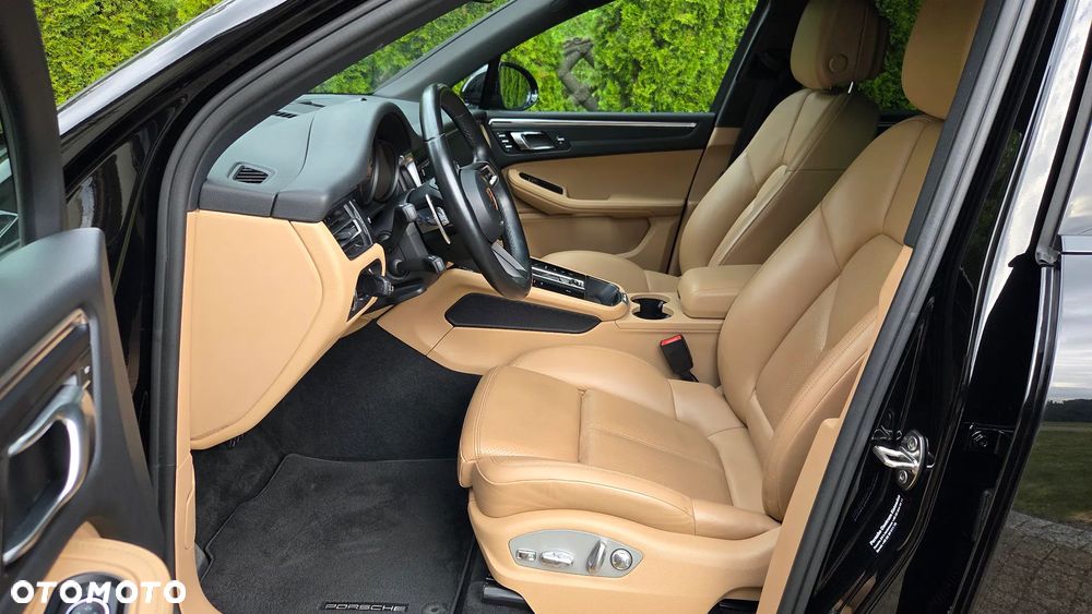 Porsche Macan Standard - 12