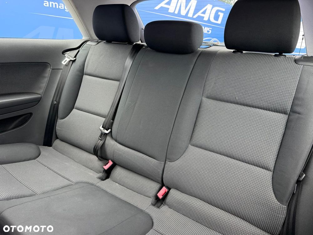 Audi A3 3-drzwiowe 1.6 Ambition - 12