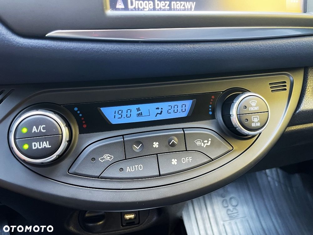Toyota Yaris 1.5 VVT-i Style Selection - 30