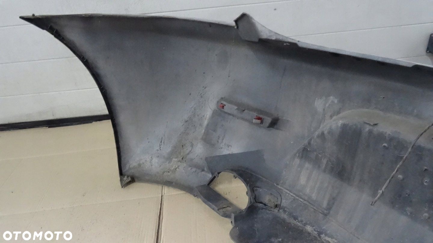 ALFA ROMEO 147 LIFT ZDERZAK TYŁ GRIGIO NAVONA - 11