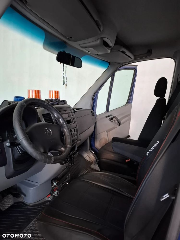 Mercedes-Benz SPRINTER - 15