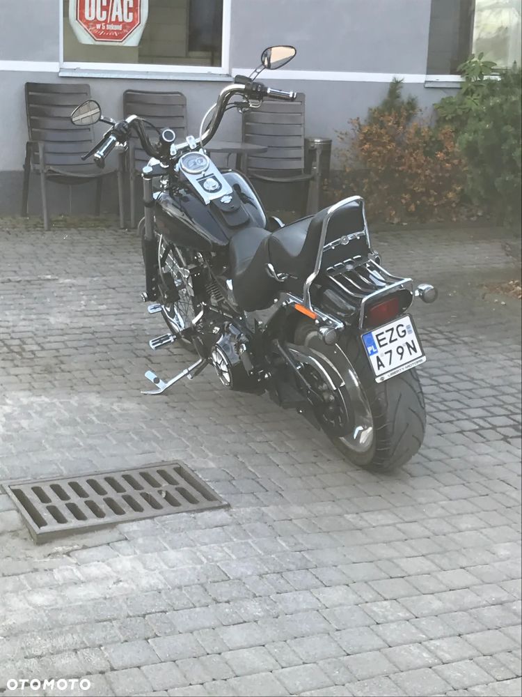 Harley-Davidson Softail Custom - 10