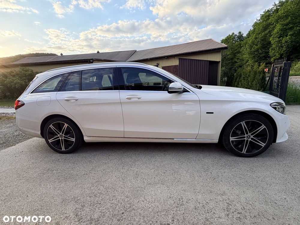 Mercedes-Benz Klasa C 300 e 9G-TRONIC - 4