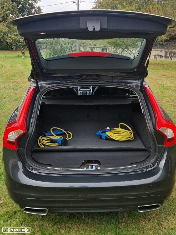 Volvo V60 2.4 D6 Momentum AWD Phev - 15