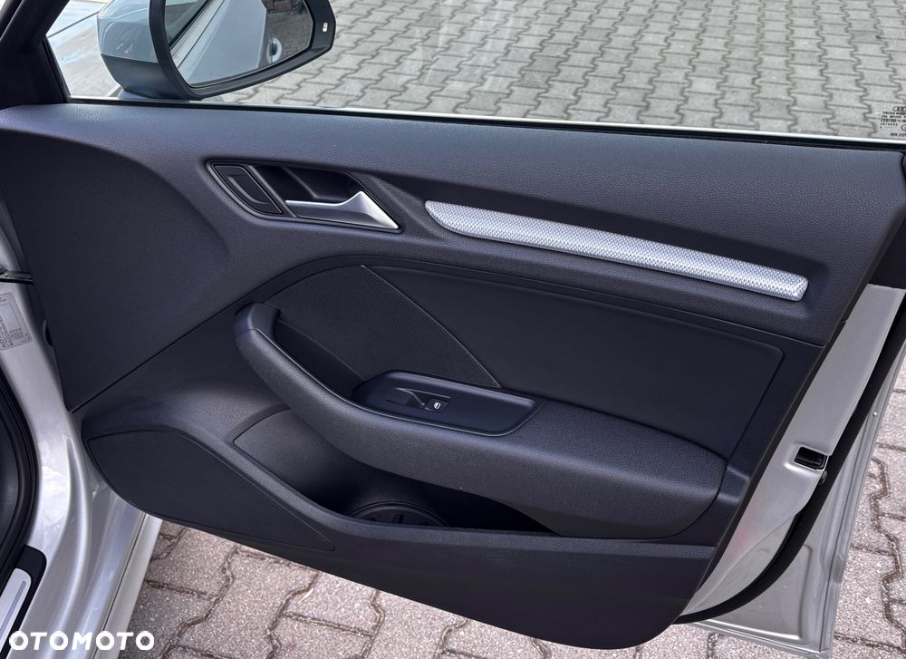 Audi A3 Sportback 1.4 TFSI cylinder on demand Attraction - 31