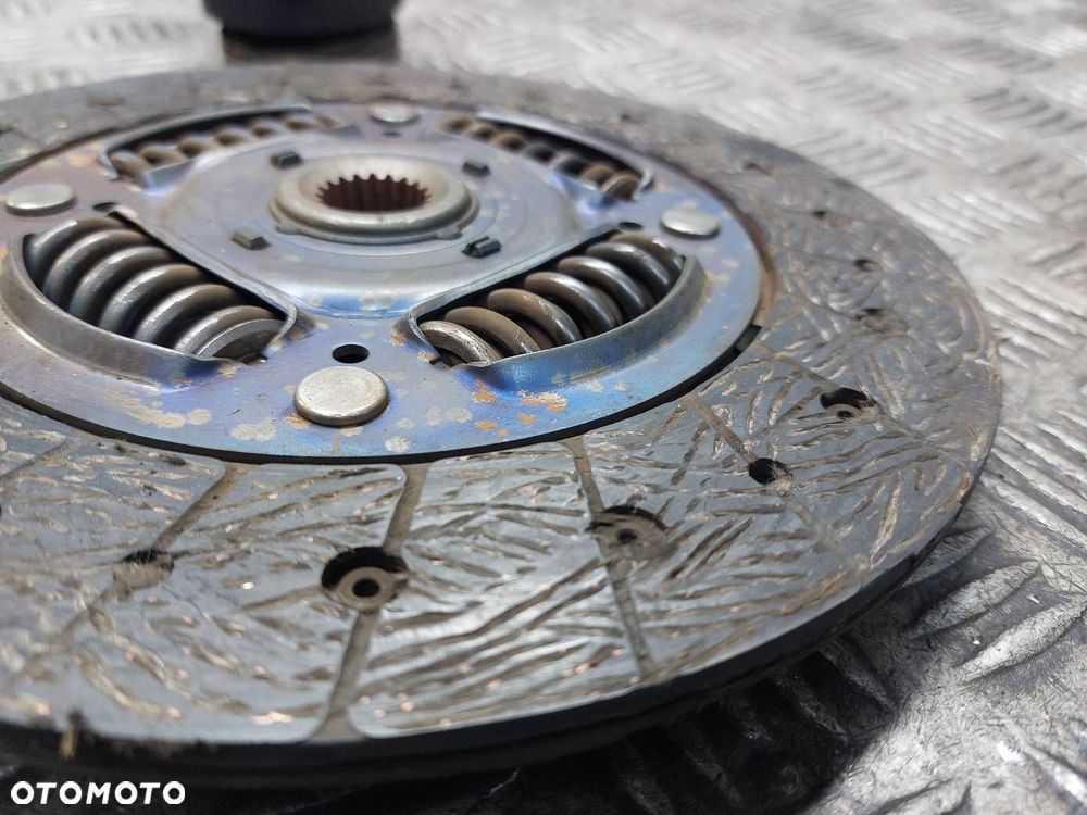 SPRZĘGŁO TARCZA + DOCISK + ŁOŻYSKO OPOROWE OUTLANDER II 2.0 16V - 6