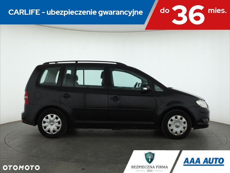 Volkswagen Touran - 8