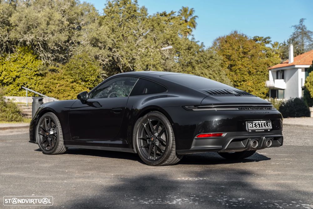 Porsche 911 (992) Carrera 4 GTS - 4