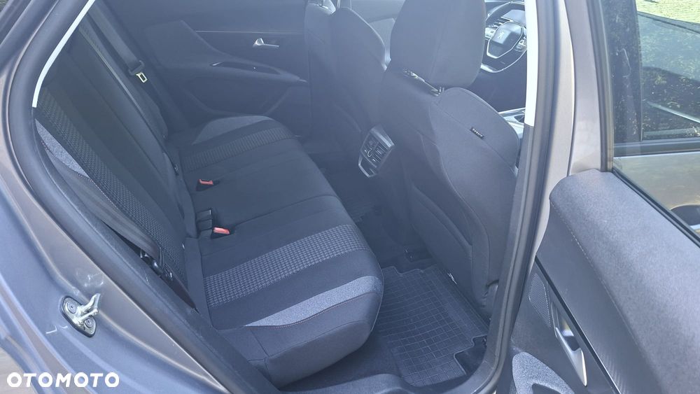 Peugeot 3008 PureTech 130 Stop & Start GPF Active - 15