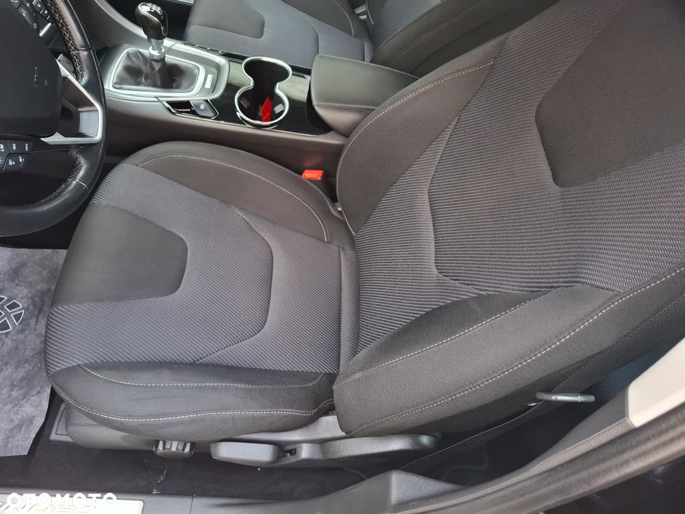 Ford Mondeo 2.0 TDCi STart-Stopp Titanium - 3