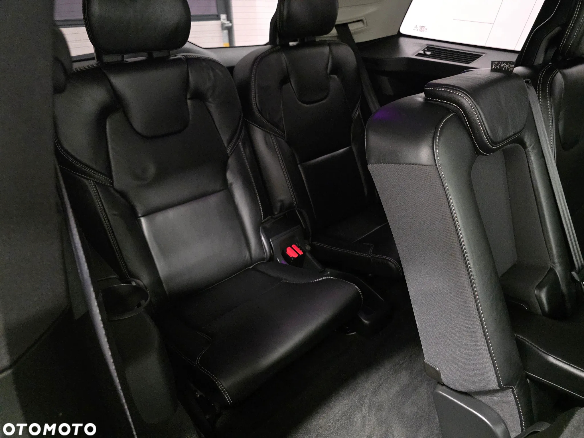 Volvo XC 90 D5 AWD R-Design - 20
