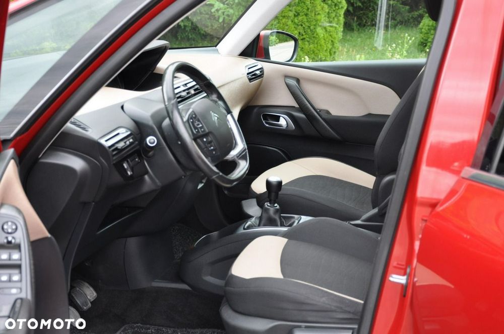 Citroën C4 Picasso e-HDi 115 Intensive - 26