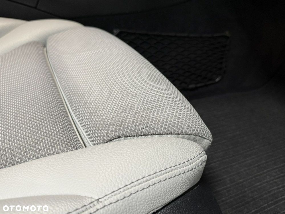 Mercedes-Benz Klasa C - 20