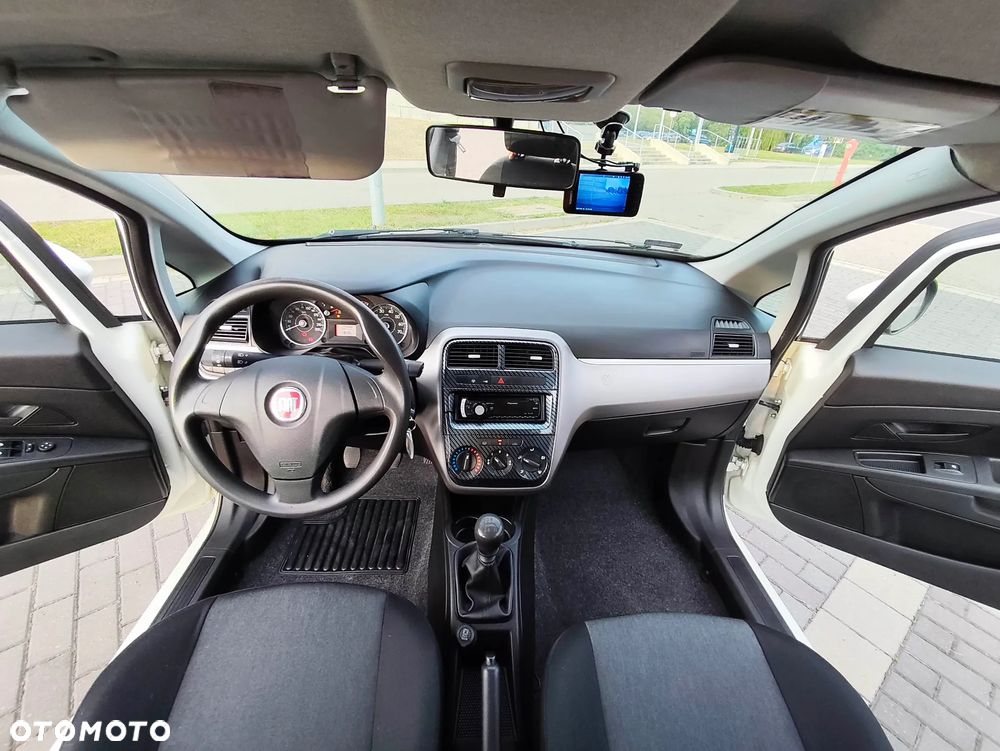 Fiat Punto 2012 - 21