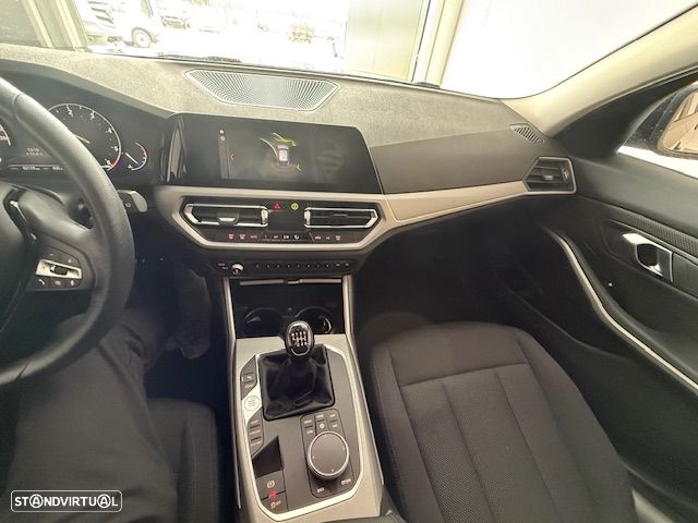 BMW 318 d Corporate Edition - 28