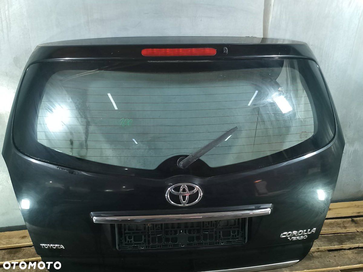 KLAPA BAGAŻNIKA TOYOTA COROLLA VERSO II - 1