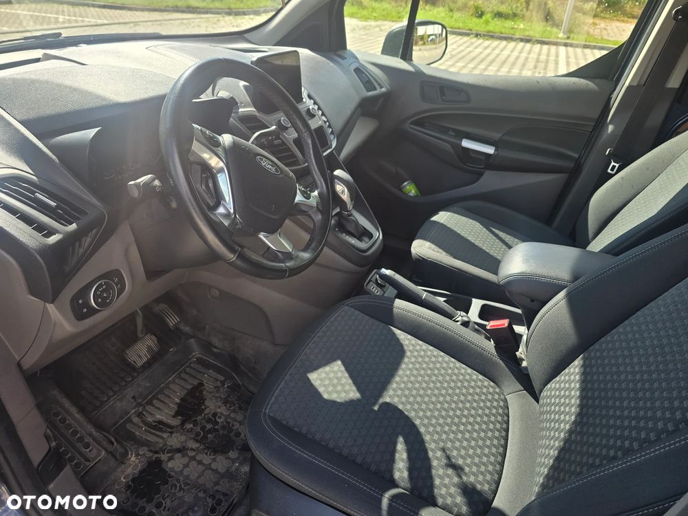 Ford Transit Connect - 10