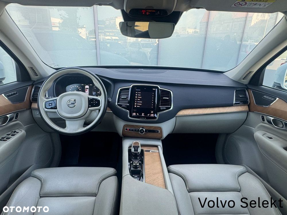 Volvo XC 90 - 28