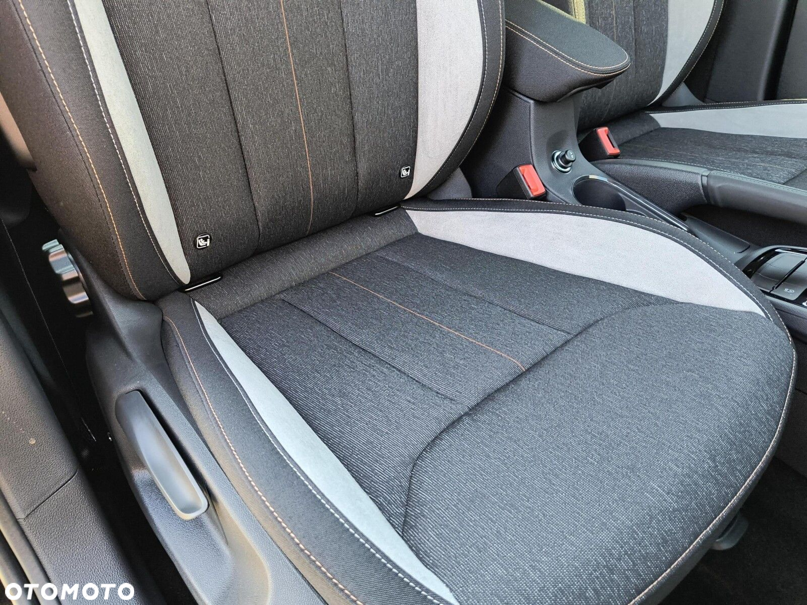 Skoda Scala 1.0 TSI Selection DSG - 35