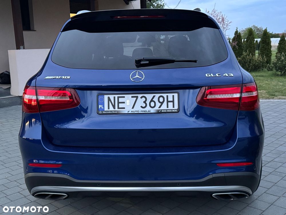 Mercedes-Benz GLC - 4